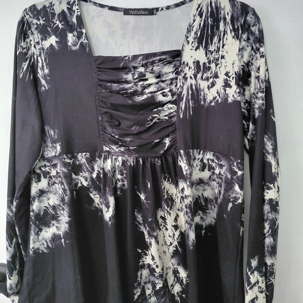 Monochrome Ruched Women's Blouse
